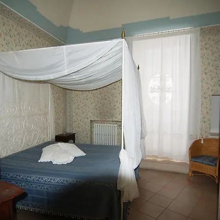 Villaggio In Sparse Nel Centro Storico 3*
