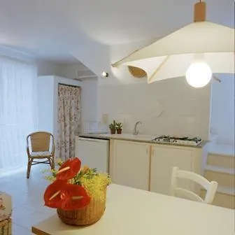 Villaggio In Sparse Nel Centro Storico