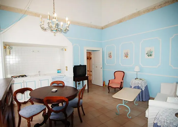 Villaggio In Sparse Nel Centro Storico