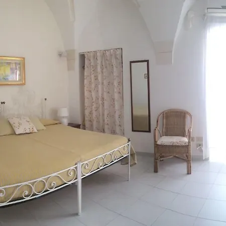 Villaggio In Sparse Nel Centro Storico Lejlighedshotel 3*