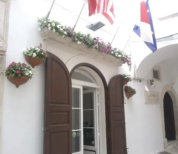 Lejlighedshotel Villaggio In Sparse Nel Centro Storico